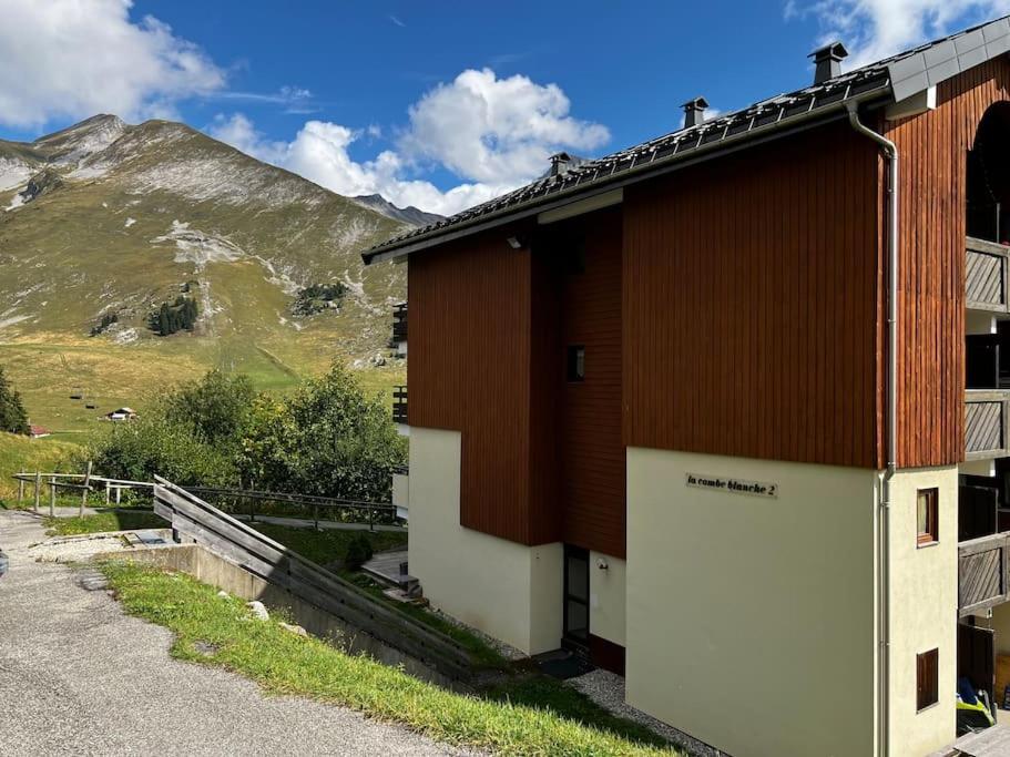 Appartement La Clusaz Avec Terrasse Sur Les Pistes De Ski 马尼戈 外观 照片