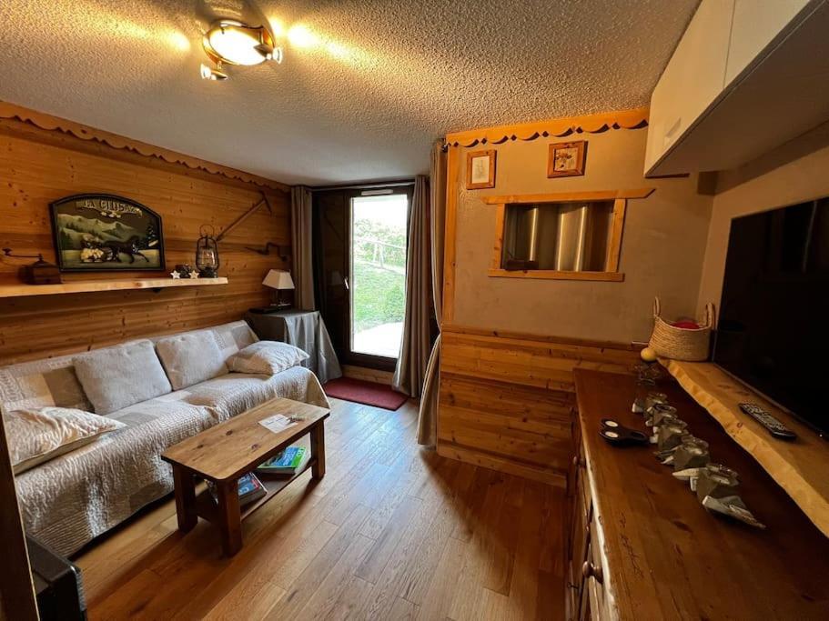 Appartement La Clusaz Avec Terrasse Sur Les Pistes De Ski 马尼戈 外观 照片